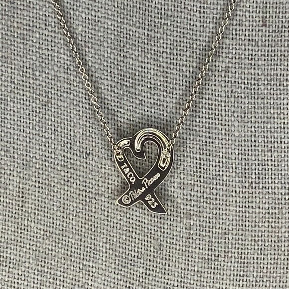 Tiffany&Co. Paloma Picasso Loving Heart Pendant Necklace in Sterling Silver 16" - Picture 4 of 5